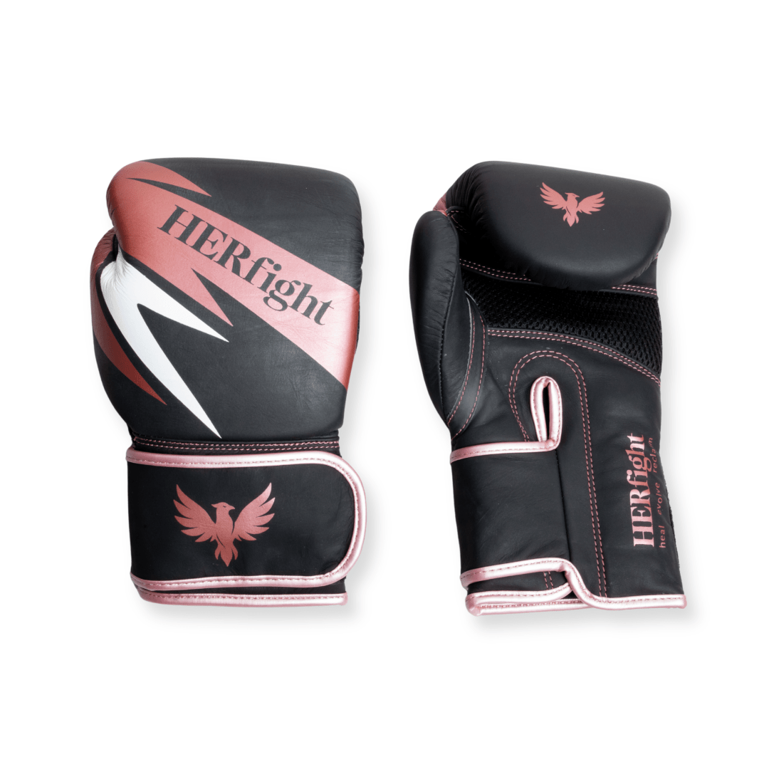 Women's boxing gloves with secure velcro wrist strap